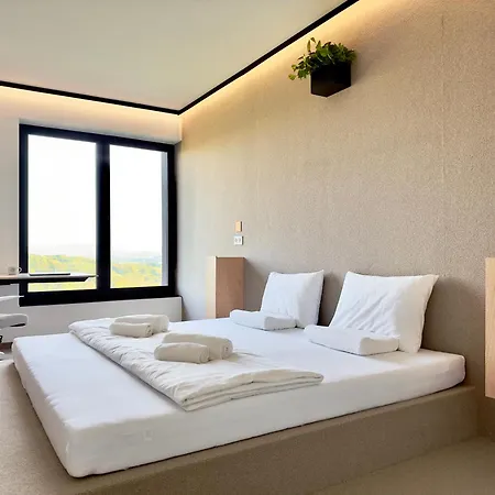 Villa The East House One Lapanow