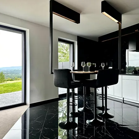 The East House One Villa *