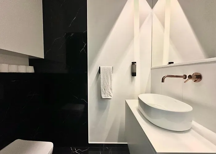 The East House One Villa *