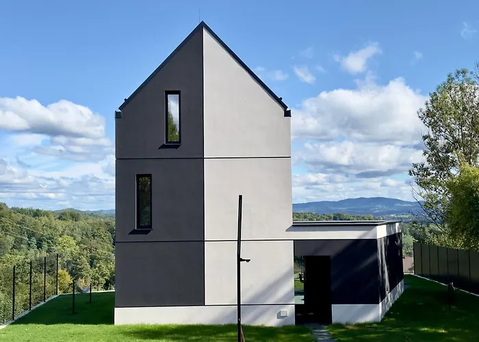 Villa The East House One *